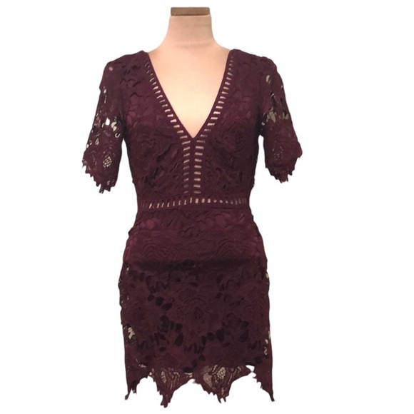 Urban Outfitters Mini Dress Size XS Burgundy Red Floral Guipure Lace - Picture 1 of 10